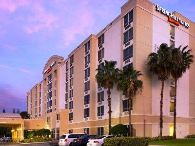 Hotel Springhill By Marriott Miami Airport South Blue Lagoon Area 3*