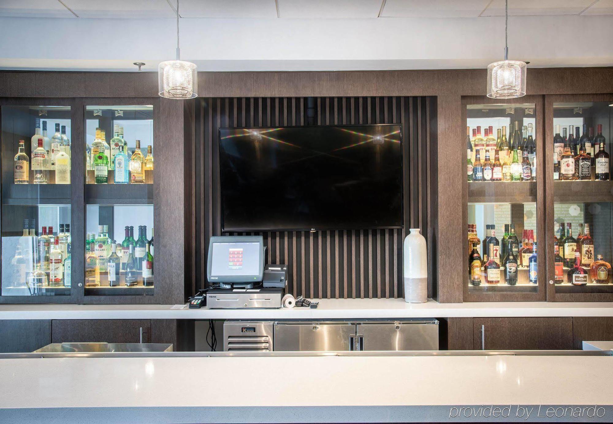 Hotel Springhill By Marriott Miami Airport South Blue Lagoon Area