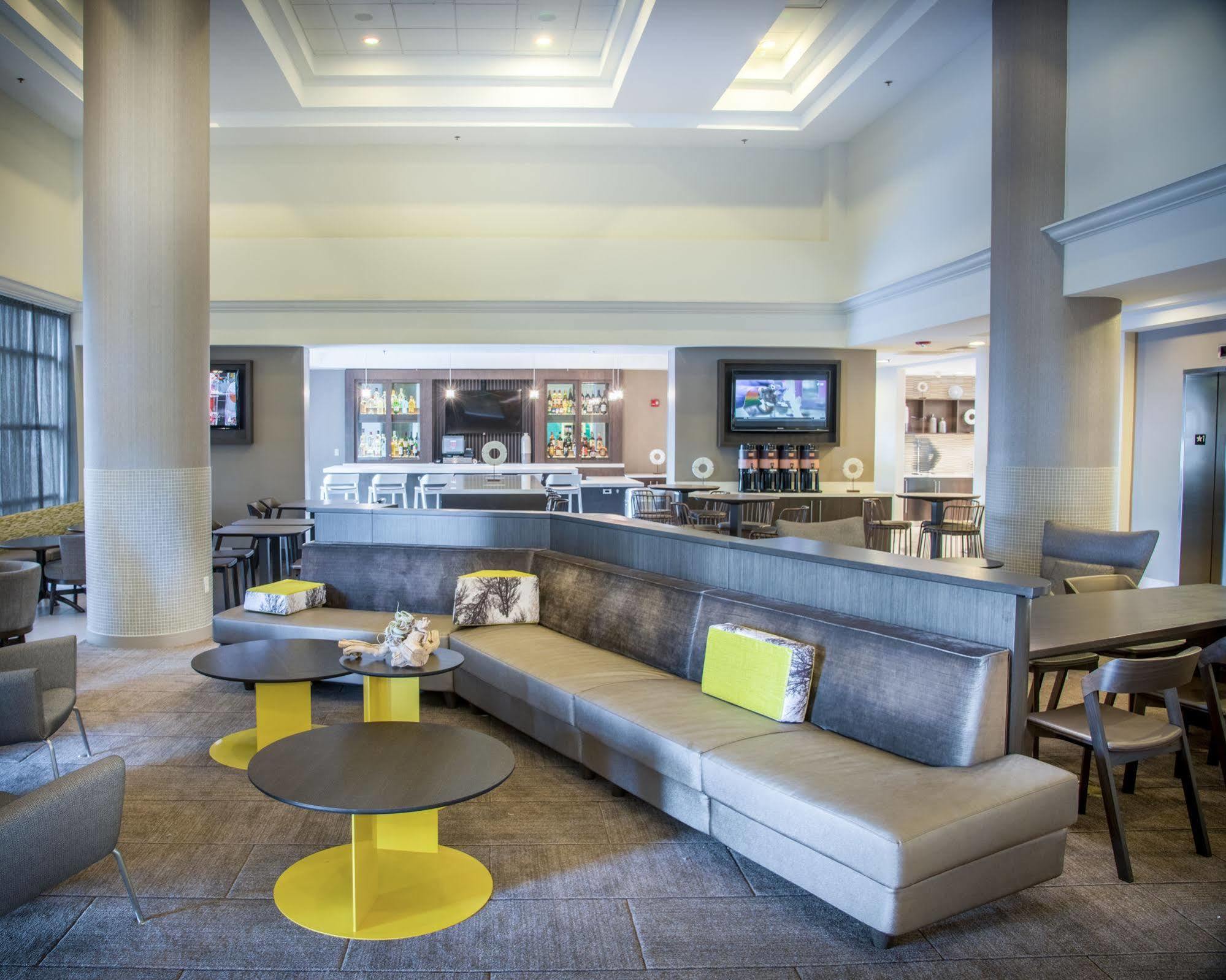 Springhill By Marriott Miami Airport South Blue Lagoon Area 3*